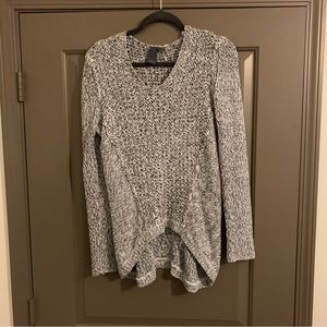 Loose, Comfortable, Winter Sweater w/ Scoop Neck (midway between beck and chest)